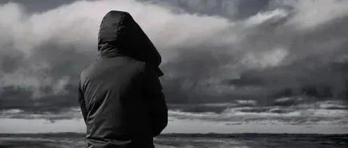 14岁男生跳楼身亡真相曝光：​夺走孩子命的，不是妈妈那两巴掌