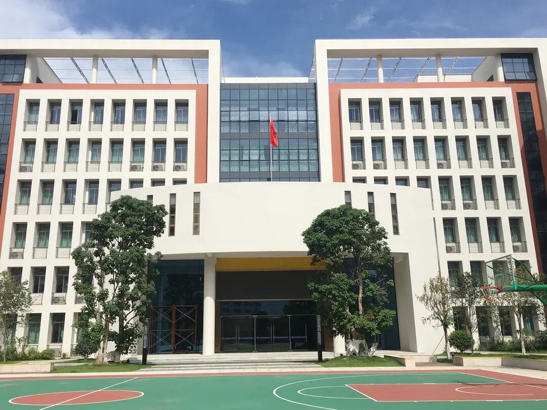 迪士普助力榕城中学博东实验学校跑出项目建设的博罗速度