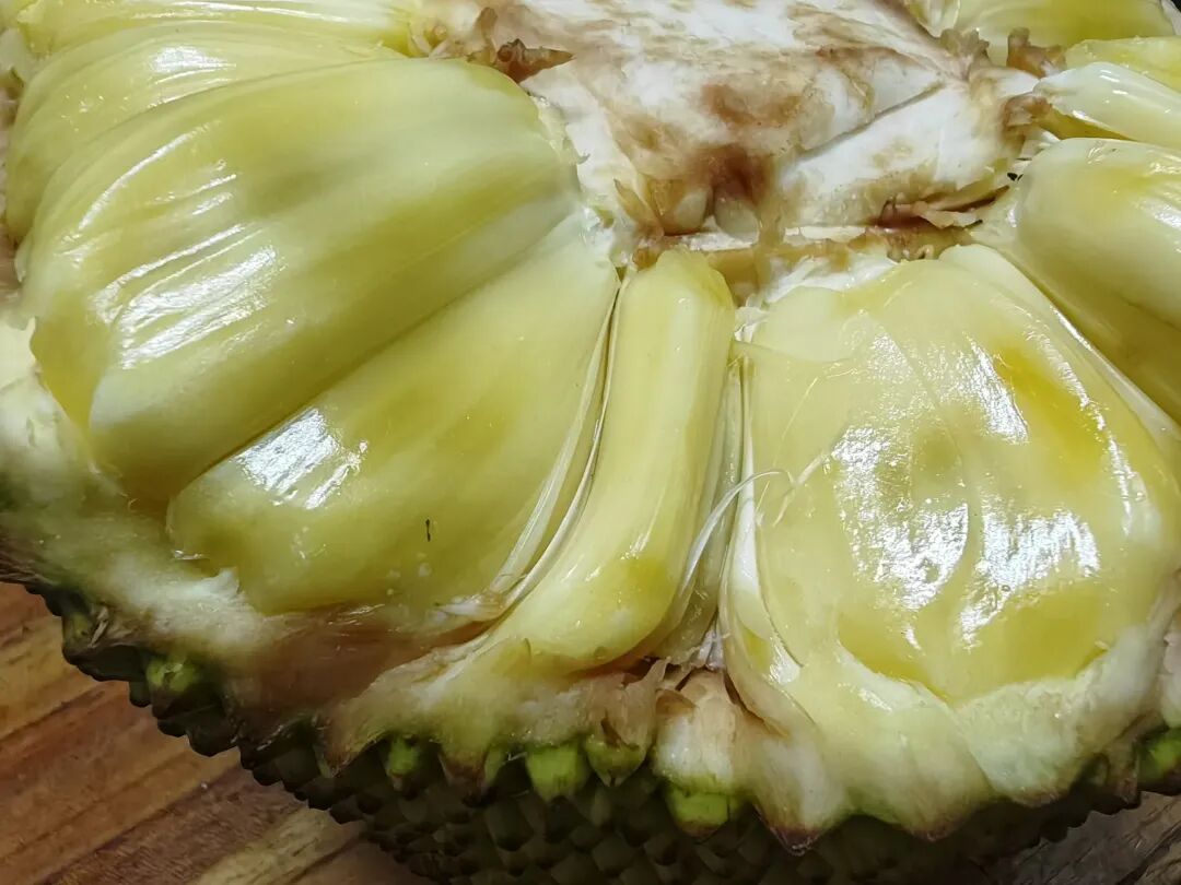 “油香一号”菠萝蜜29元/斤逼近榴莲价，瘦脸针价格成热议，高端水果市场再掀波澜