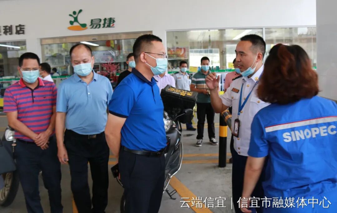 信宜市委副书记代理市长李龙飞带队开展节前安全生产检查