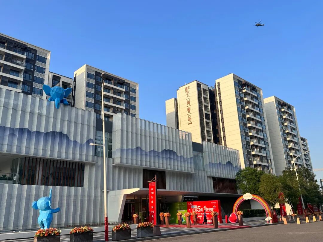 天河壹品最后一次加推约200套，建面86㎡~143㎡