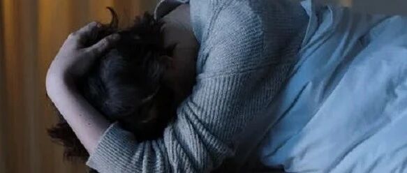 痒的睡不着！女性外阴瘙痒是什么原因导致的？