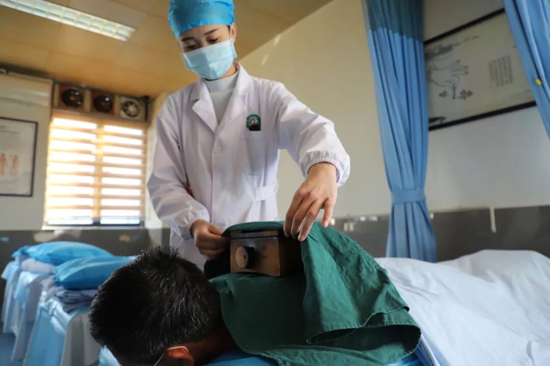 中医熨烫怎么中医特色熨烫，几十味中药融合，巧治常见病_https://www.jmylbn.com_新闻资讯_第10张