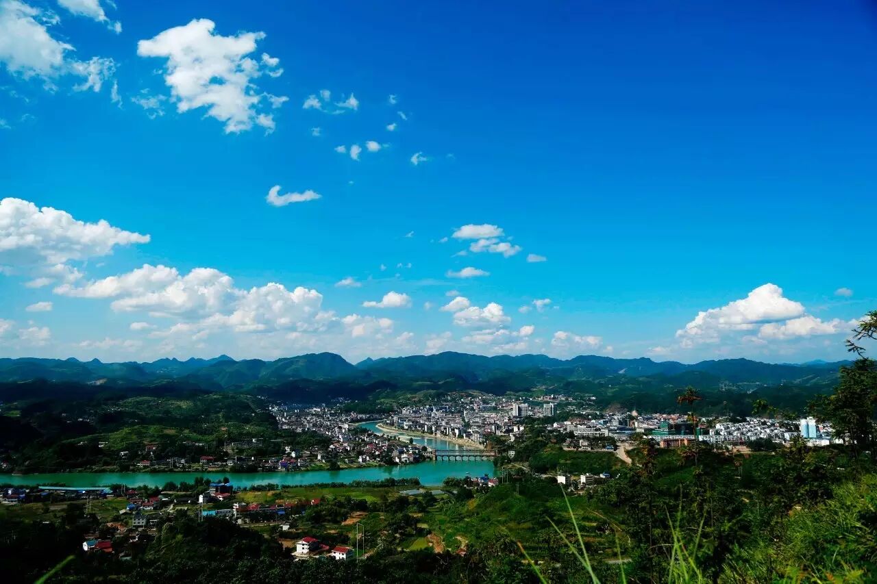 山水园林城市——新晃县城全景