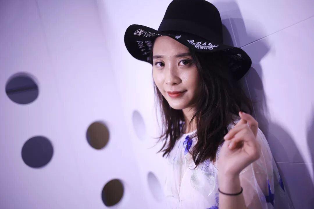 %name “隐形美貌人口”掀开神秘面纱，颜值实力双双在线