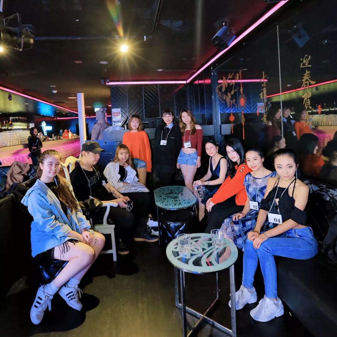 %name “隐形美貌人口”掀开神秘面纱，颜值实力双双在线