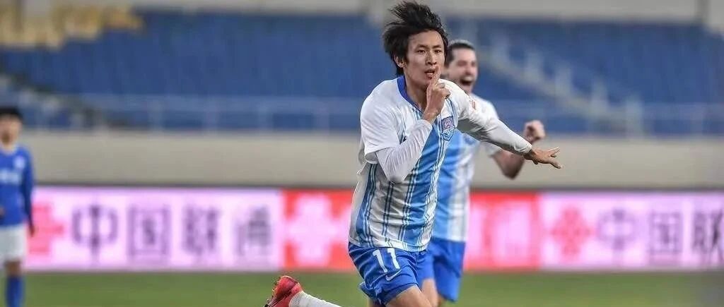 【津门虎】​中超联赛成功保级，“津门虎”兑现回家承诺