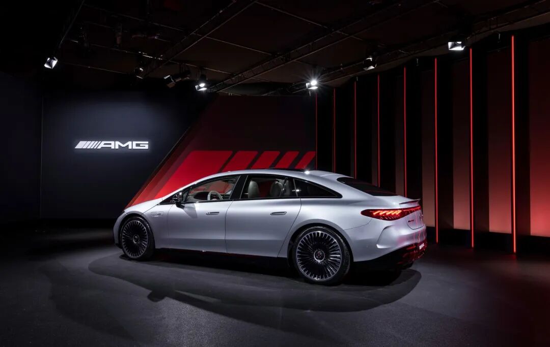 奔驰 EQ 系列：将电动「超豪华」的品牌理念贯彻到底的图18