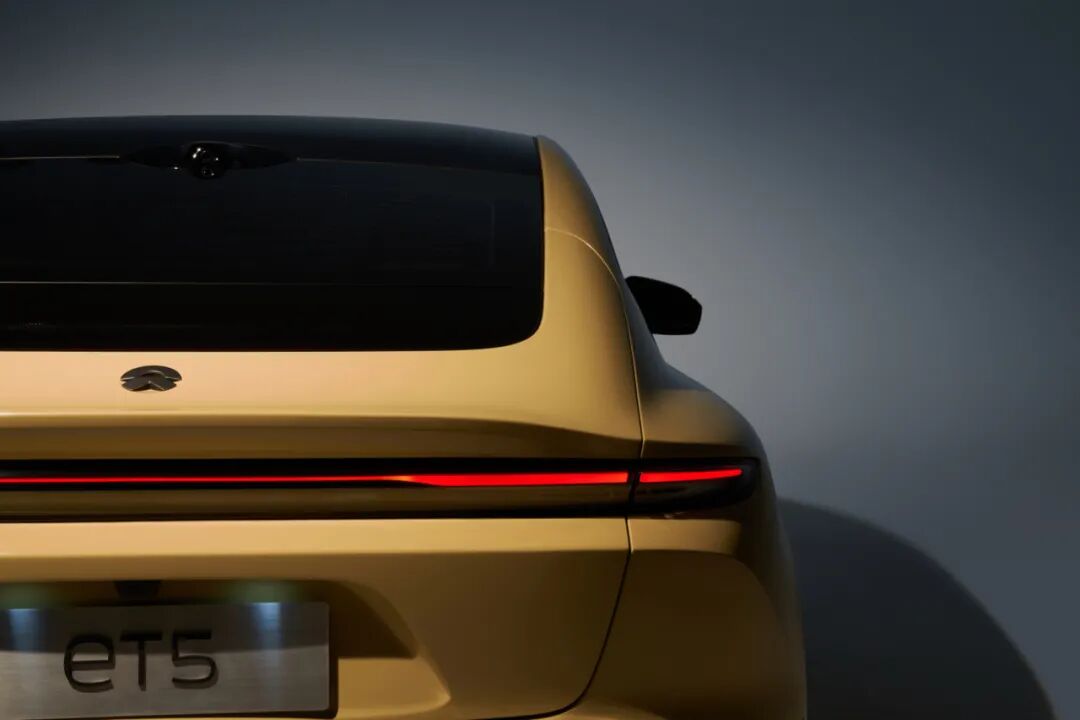 ​看蔚来 ET5 的全部信息：这车成了(图4)