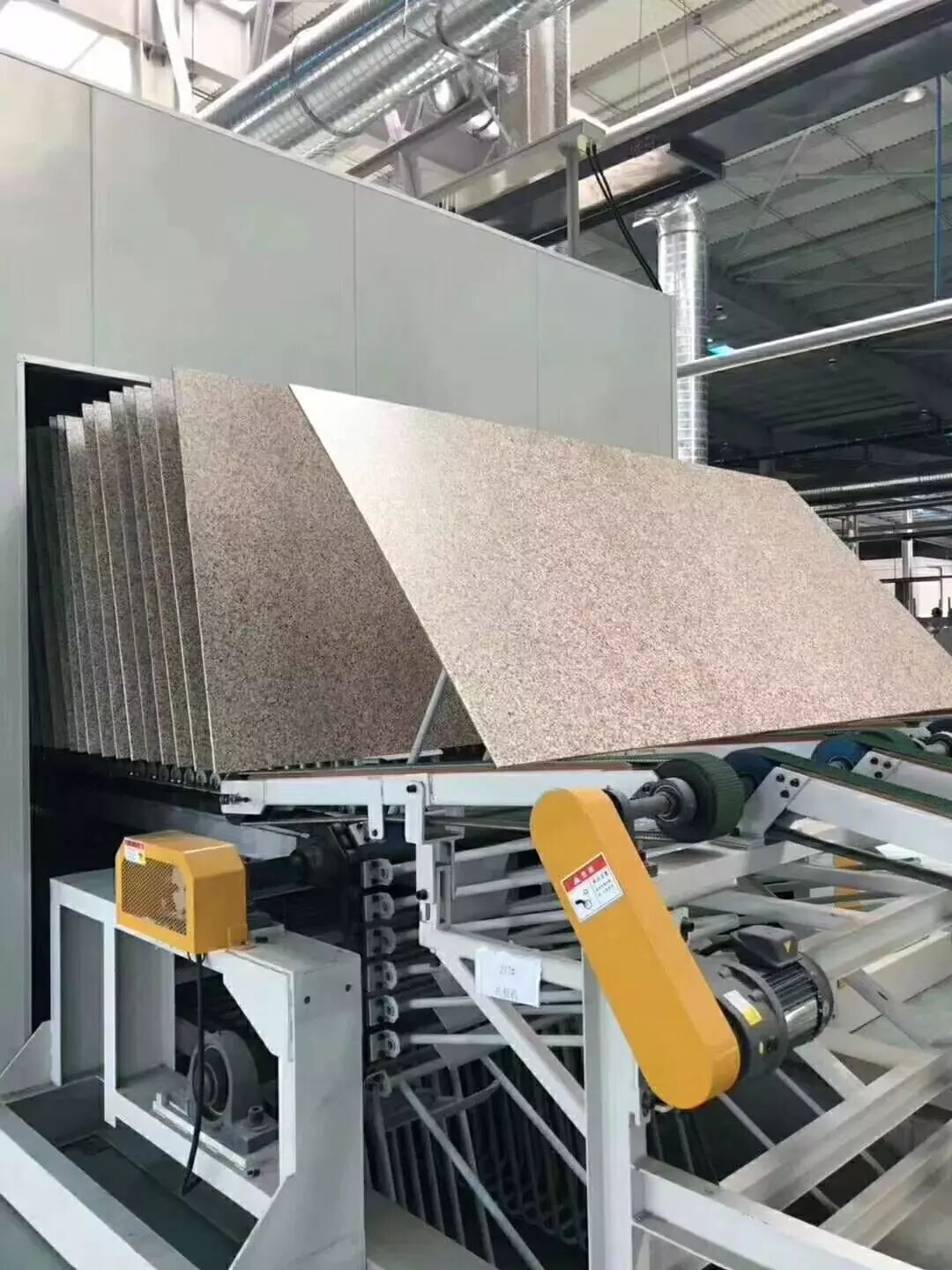 房产企业如何选择保温装饰一体板？