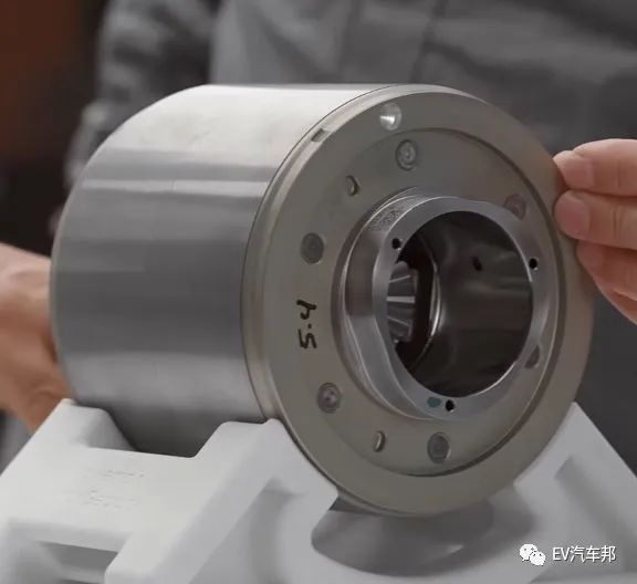 看了特斯拉劲敌 Lucid的介绍 ，秒懂扁线电机。的图35