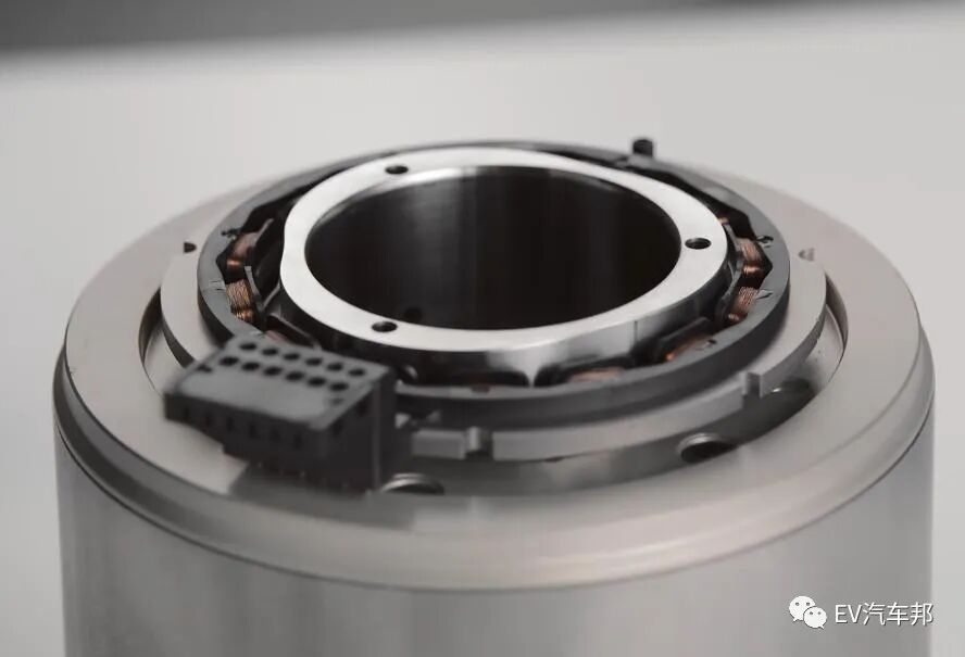 看了特斯拉劲敌 Lucid的介绍 ，秒懂扁线电机。的图34