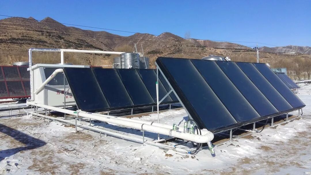 五星承建的崇禮大面積太陽能集熱器配熱泵采暖項目
