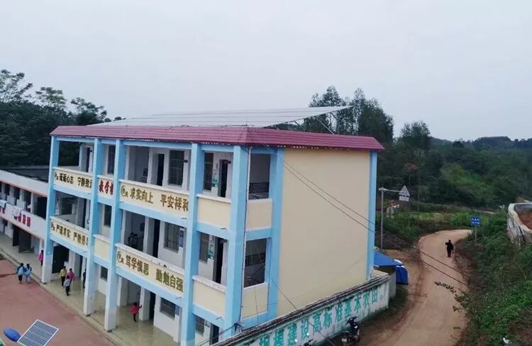 百濟鎮屯寧村32.4KW光伏扶貧項目