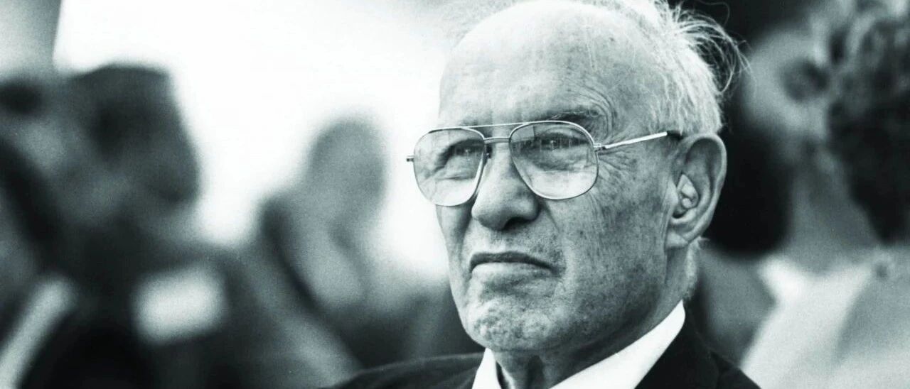 领导力 | 德鲁克：高效管理者都遵循的8个工作习惯