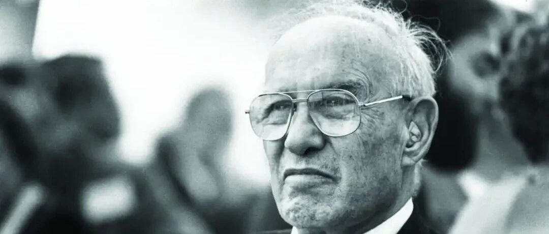 领导力 | 领导 vs 管理：德鲁克和本尼斯分别怎么看？