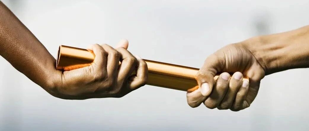 组织 | 组织也有“中年危机”，领导者应该做什么？