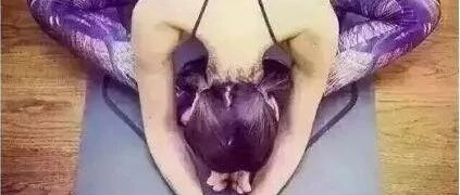 春季养肝正当时，这些瑜伽体式养肝排毒，错过又等一年！