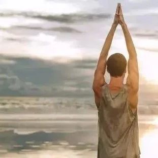 瑜伽拜日式的4大关键元素，使你瑜伽练习的根基更牢固