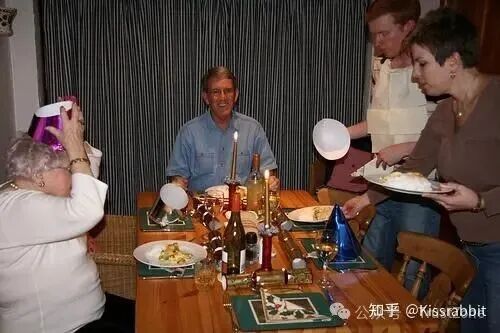 摘取自VOC2007数据集