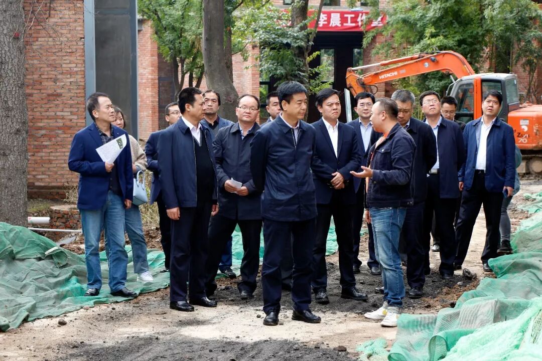 市长惠进才莅临卧龙创意文化艺术产业园参观视察