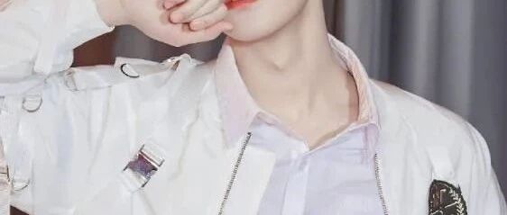 被嘲“内娱吸血鬼”，他也配称下一个tfboys？