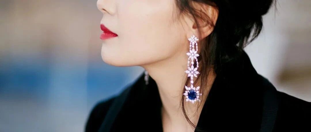 飒姐转型成功，没人记得她圣母玛丽苏的怂样了？