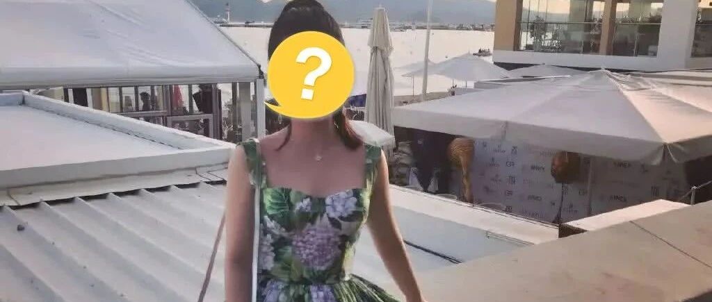 爆了！刚出狱就生了娃，孩子他爸是吴某某？