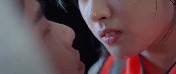 拍个戏口水直接掉男方嘴里？她还能再恶心点么？