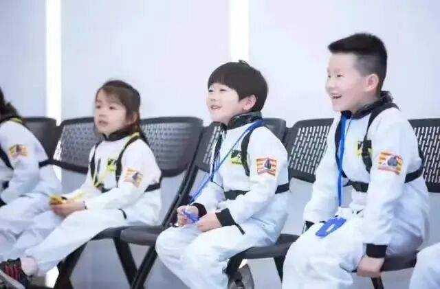 【小小宇航员计划 | 单飞半日营】我有一个航天梦，好好学习爱祖国！小小航天员科普知识+航天手工制作