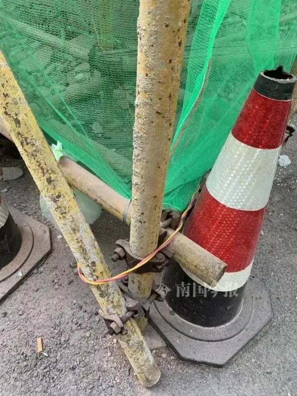 柳州兩工人先后意外從腳手架墜落,現場這根線很可疑…… 圖片