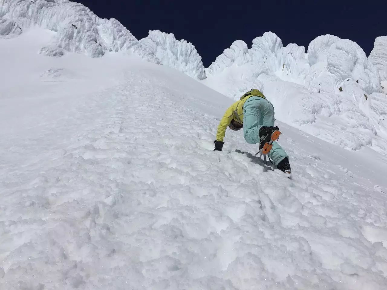 比基尼滑雪少女登雪山全記錄|紀念oregon的美好夏天