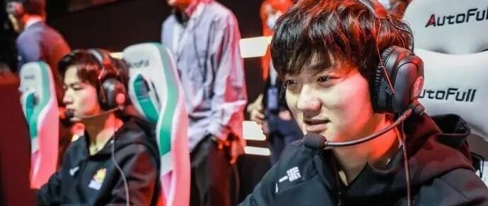 英雄联盟全球总决赛周五开打，选手如何防疫？电竞如何观赛？