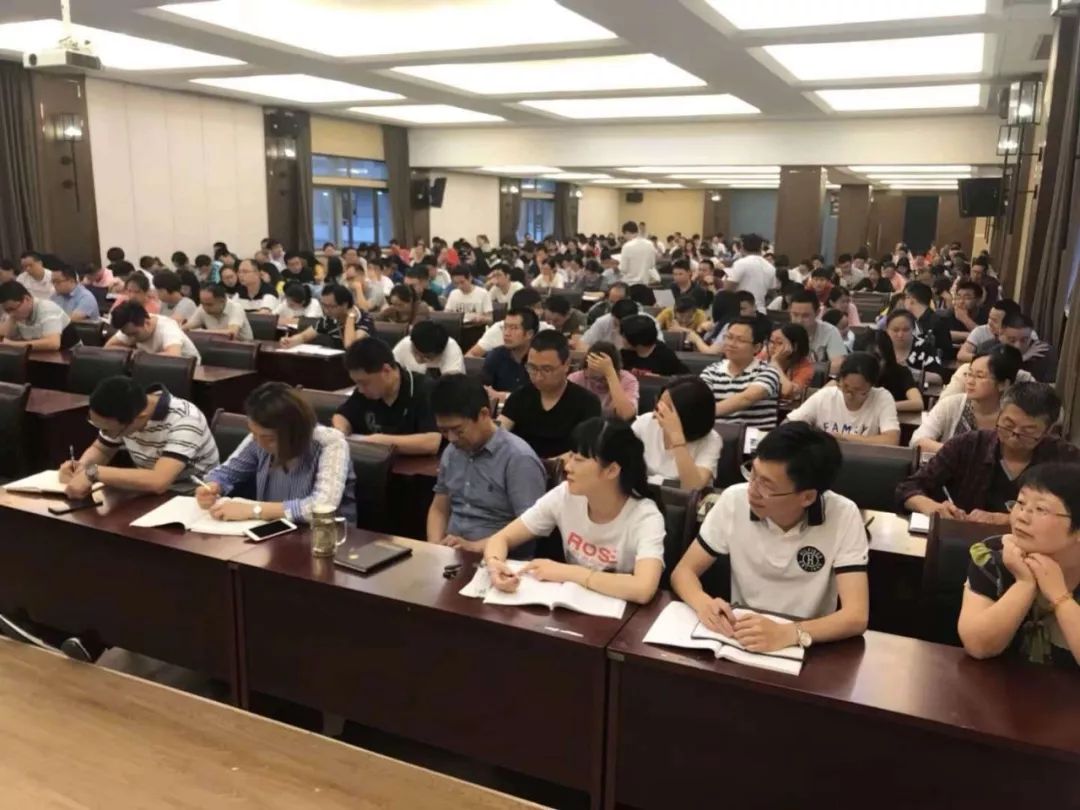 榮懷諸暨學(xué)校多大_諸暨學(xué)校榮懷校區(qū)地址_諸暨榮懷學(xué)校