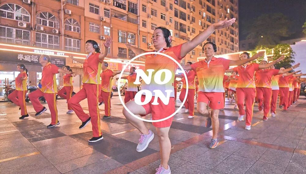 



正午视觉 | 八月那些不重要的事
