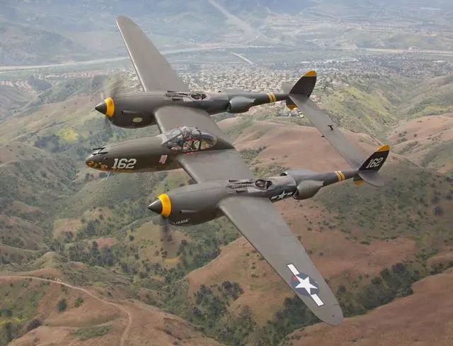 飞机设计师是如何解决复杂的颤振难题的？的图4