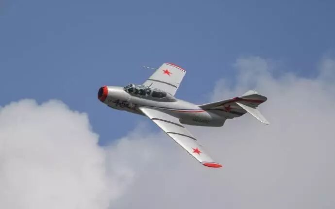 【5/25更新】谁说飞机的翅膀一定是平直的？的图4