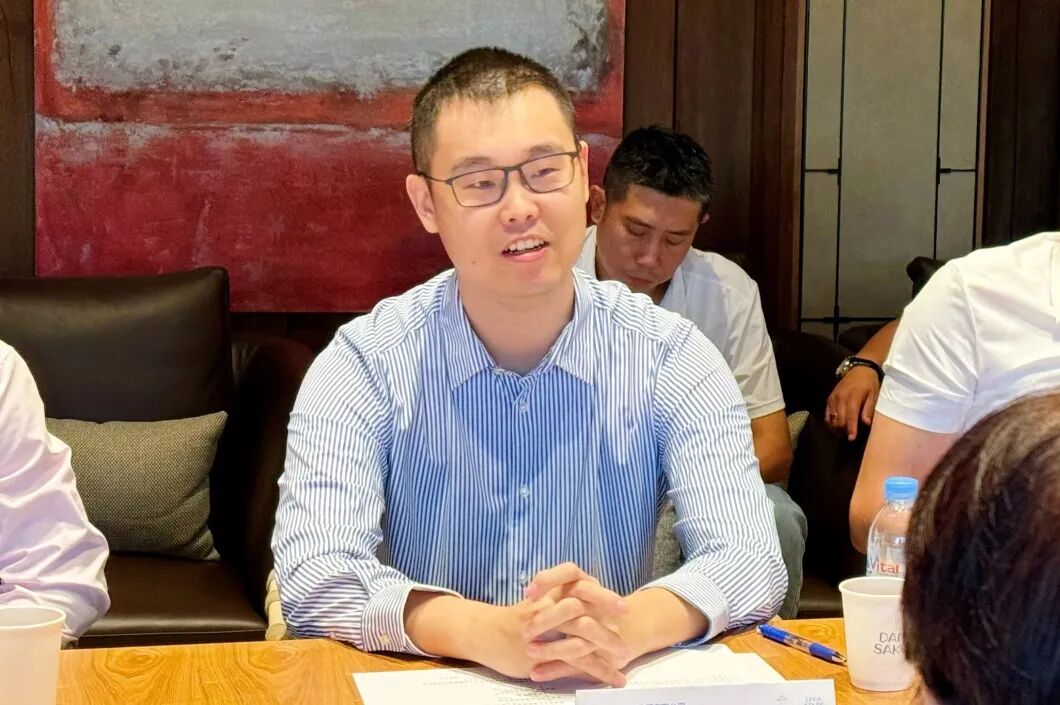 七星海“一站式”综合服务园区战略合作协议正式签署