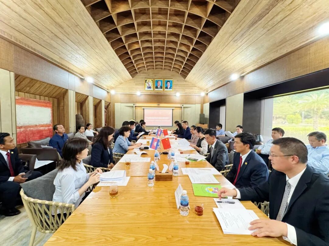 全面起航！滨海城市发展集团与柬中教育团签署共建柬埔寨鲁班工坊战略合作协议