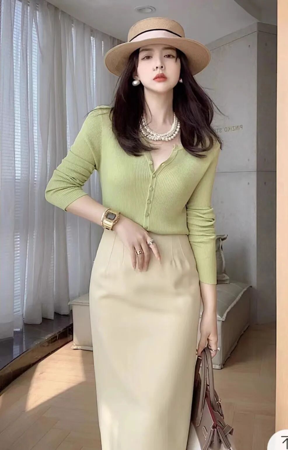 浅黄色 浅绿色2我特别推荐优雅型和浪漫型的宝子尝试这组穿衣风格