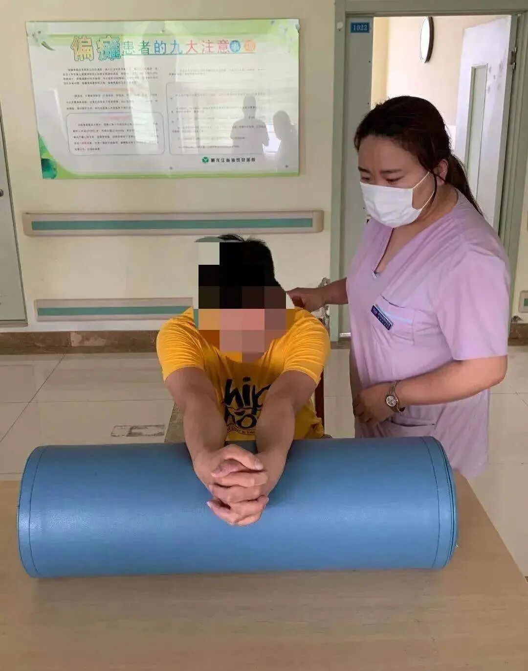 上肢怎么康复都说偏瘫上肢恢复慢、差，这15套动作你可能都没练好，谈什么康复_https://www.jmylbn.com_新闻资讯_第18张