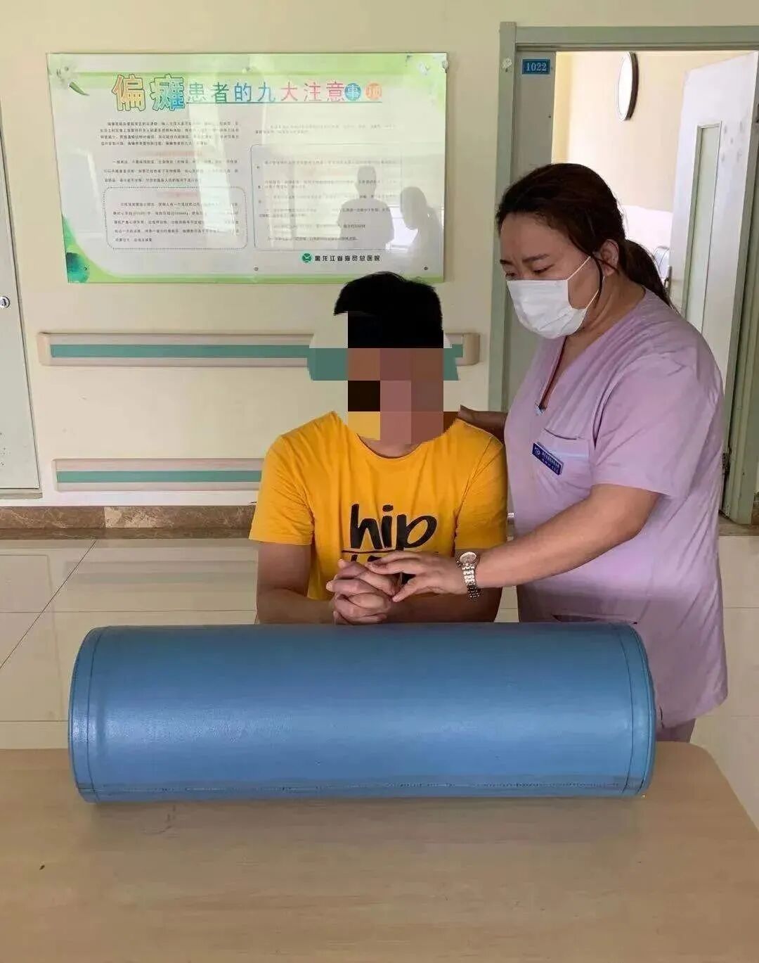 上肢怎么康复都说偏瘫上肢恢复慢、差，这15套动作你可能都没练好，谈什么康复_https://www.jmylbn.com_新闻资讯_第17张