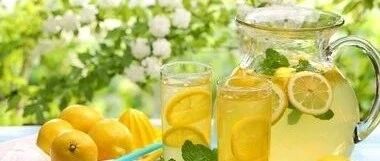 日常生活中常见不当饮食方式与癌症的发生