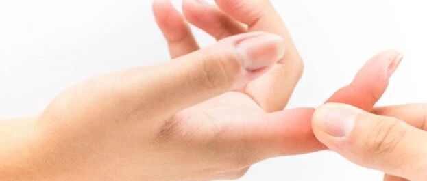 手指变粗、指甲变形，一查竟是肺癌！