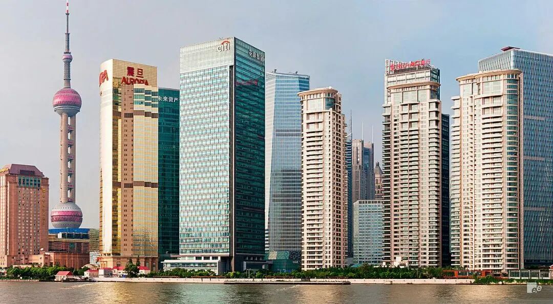 越秀海珠湾壹号商业大平层，全盘仅68席，总价500-800万！