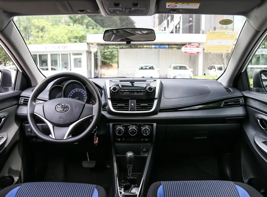 中信银行信用卡可以买哪些车_6万可以买什么车轿车_哪里可以买水泡车