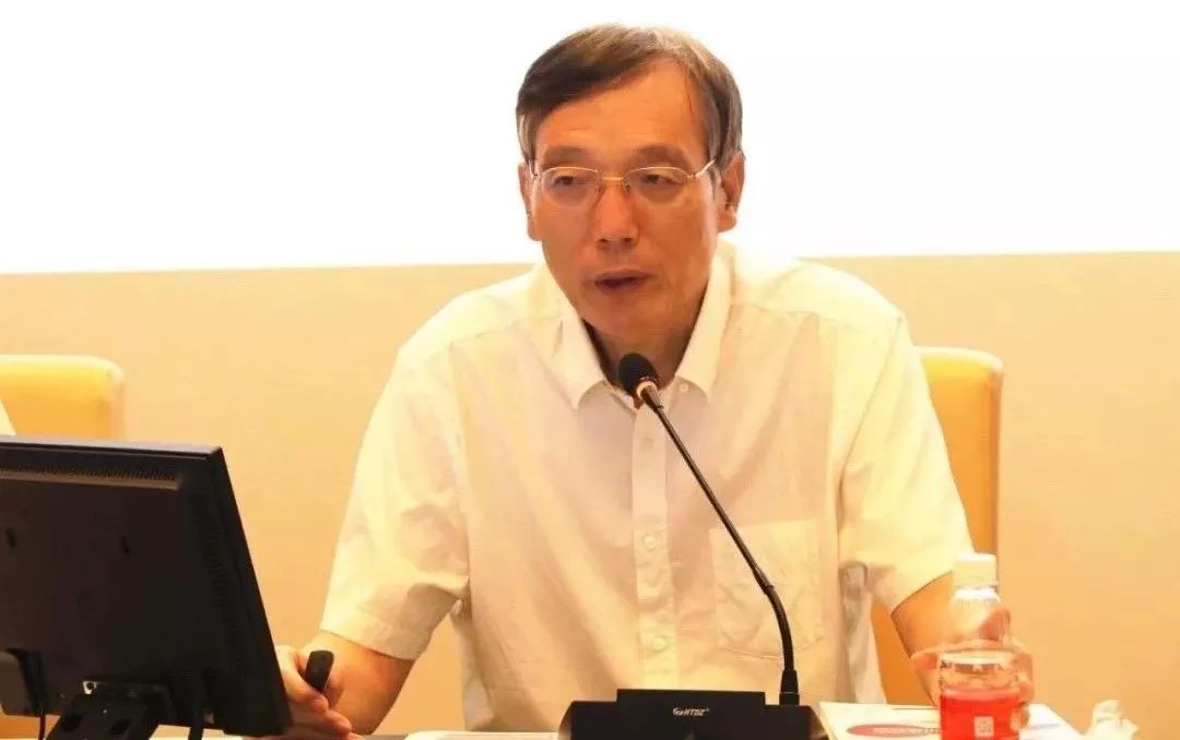 规则经济市场有什么特点_市场的经济规则有哪些_市场经济中的规则是