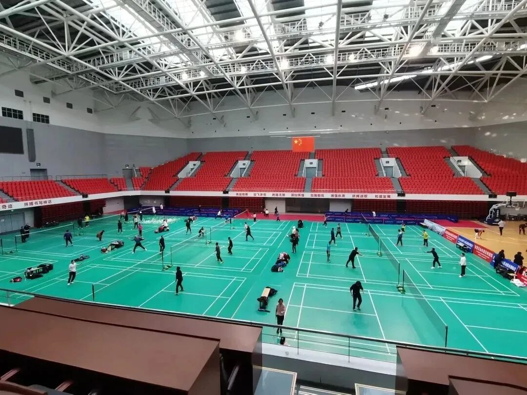 供應(yīng)運動木地板廠 運動木地板廠家報價 阿德采購網(wǎng)_運動和地板之間的關(guān)系_東營運動木地板