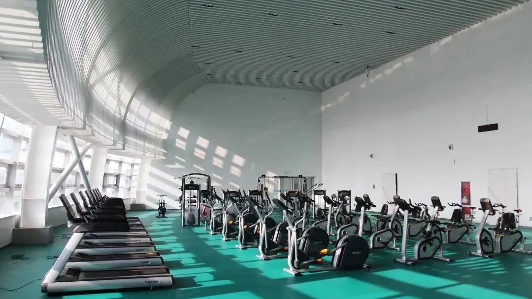 東營運動木地板_供應(yīng)運動木地板廠 運動木地板廠家報價 阿德采購網(wǎng)_運動和地板之間的關(guān)系