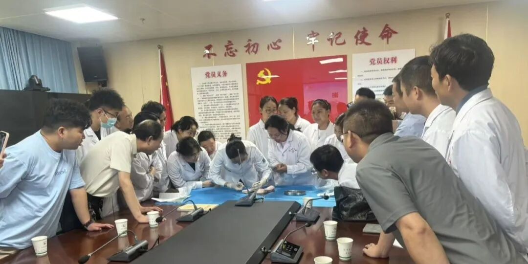 ecb71c7015aa07f93bfc92442fc41514.jpg